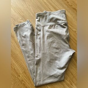 Women’s leggings size L